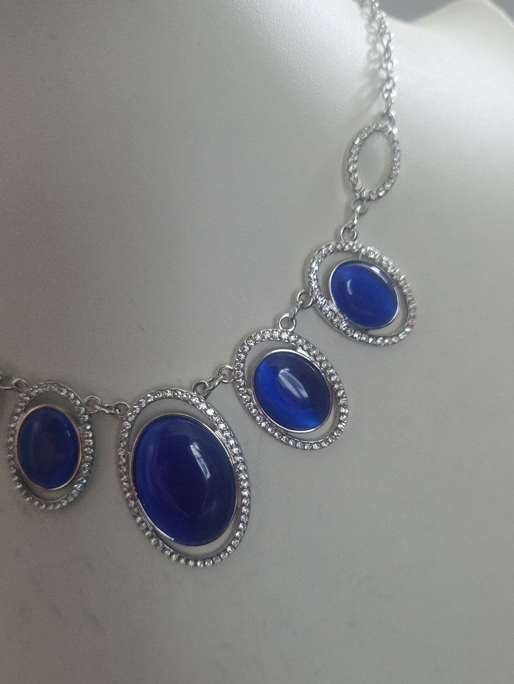 Paparazzi Blue Gem Bling Necklace And Matching Ring Set NWT - Picture 5 of 7